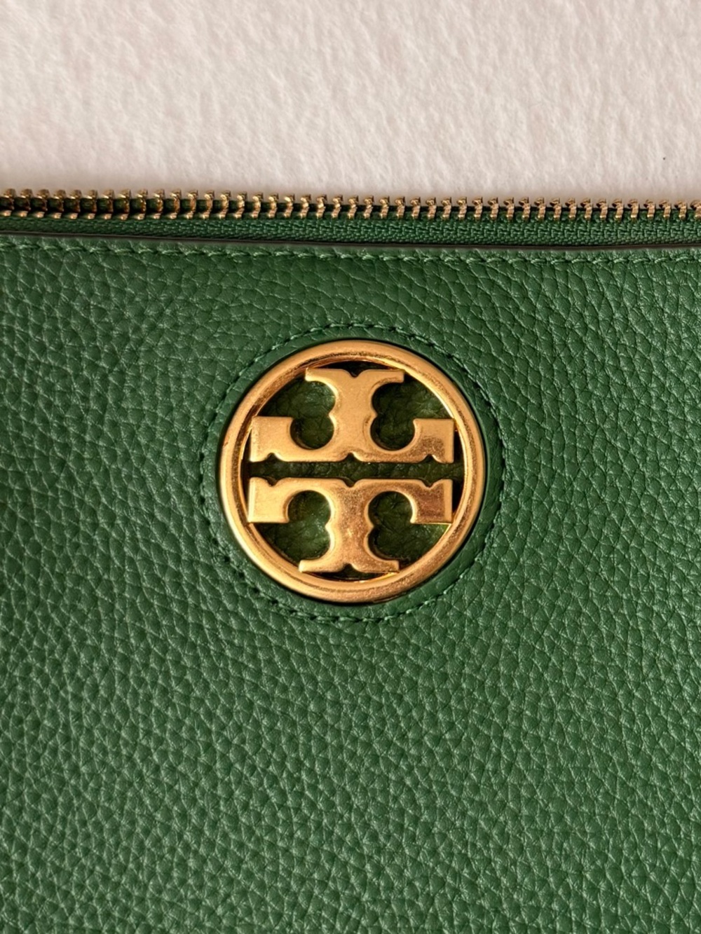 Tory Burch Carson Zip Top Crossbody Bag Green - Picture 9 of 9